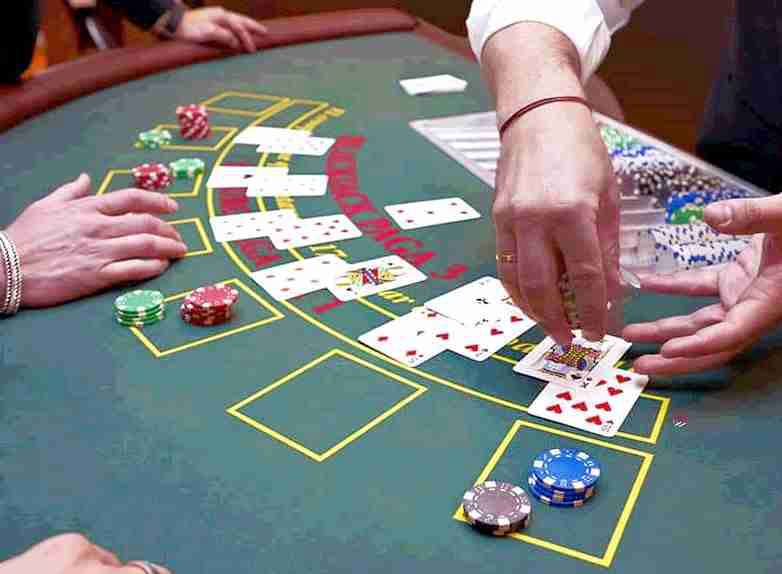 How to Play Online Blackjack | The African Exponent.